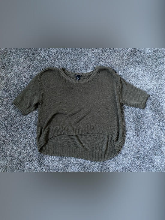 H&M Sweaters - H&M Olive Green Short-Sleeve Crew Neck Sweater